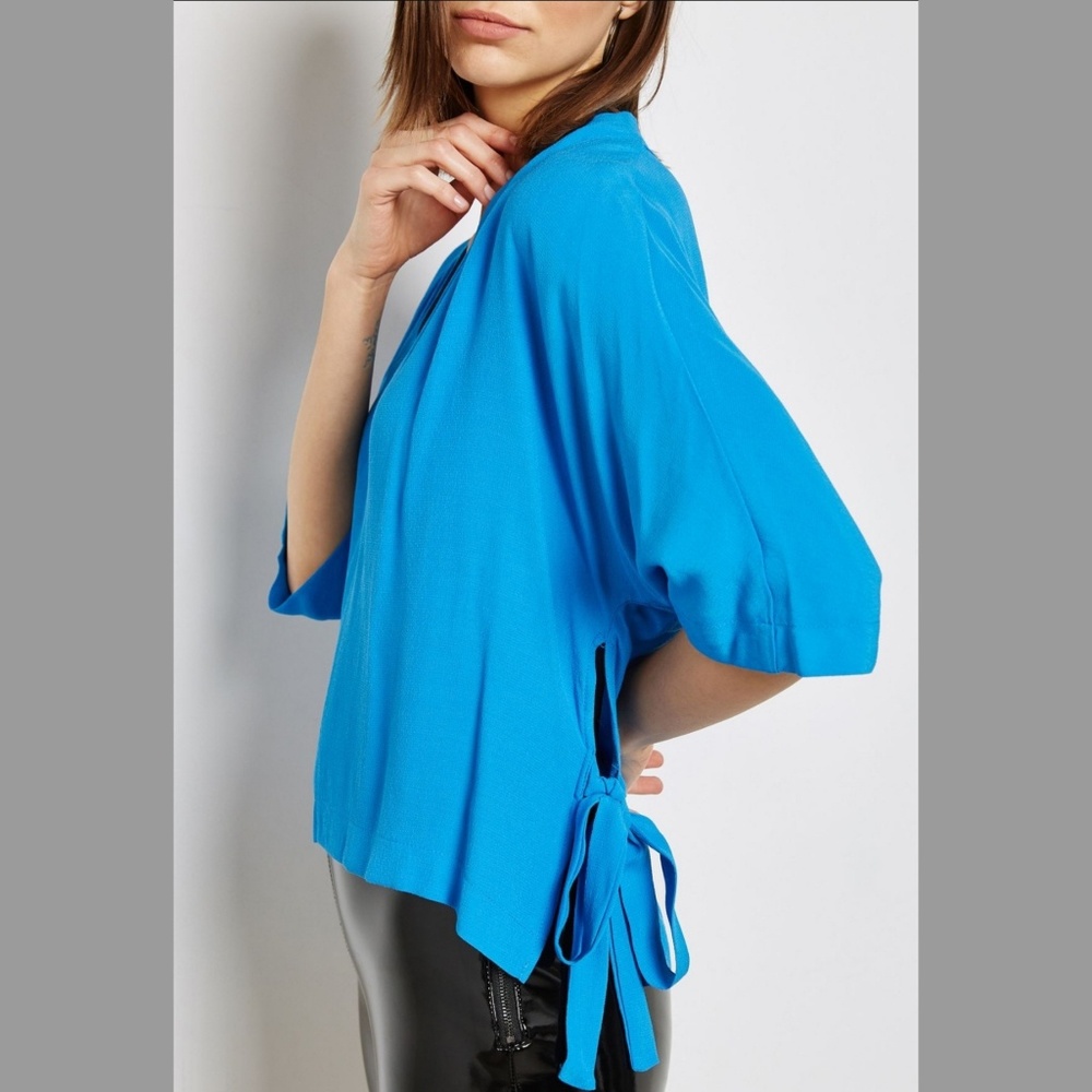 NWT Topshop Blue Tie Side Top Size 12